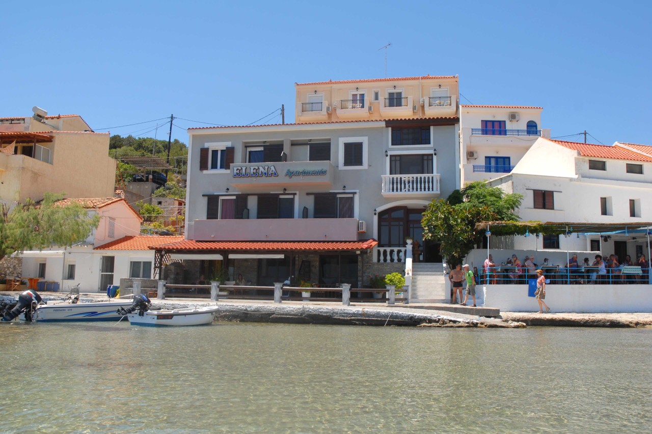 Accommodation - Elena Apartments in Psili Ammos, Samos Island